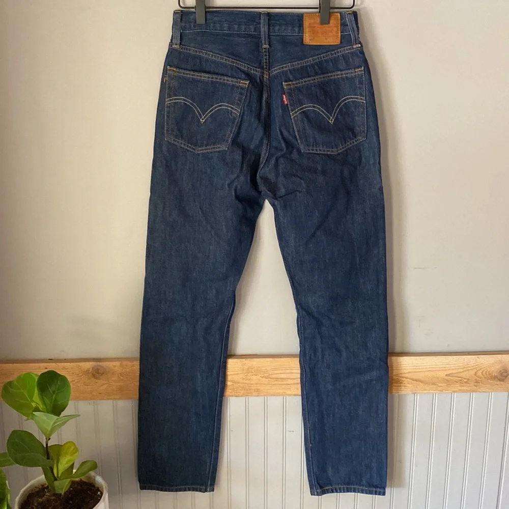 Levi’s Premium Denim 501 Dark Wash Jeans - Picture 5 of 10